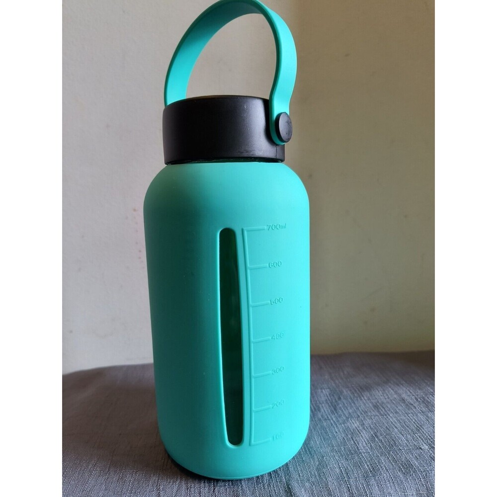 MIU COLOR 700 ml Teal Silicone Cover Glass Water Bottle